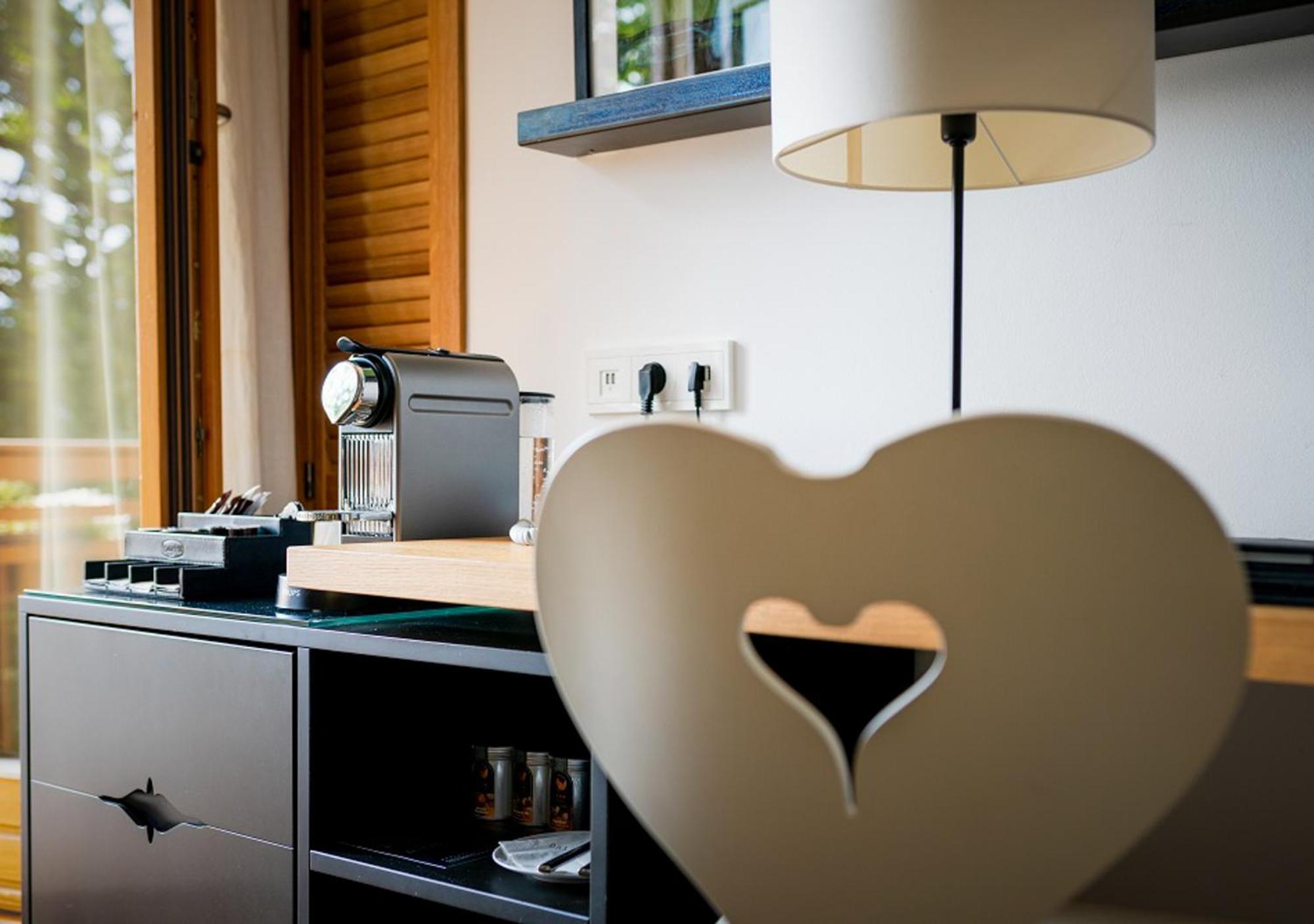 Das Tegernsee Kültér fotó A Nespresso machine in a hotel room